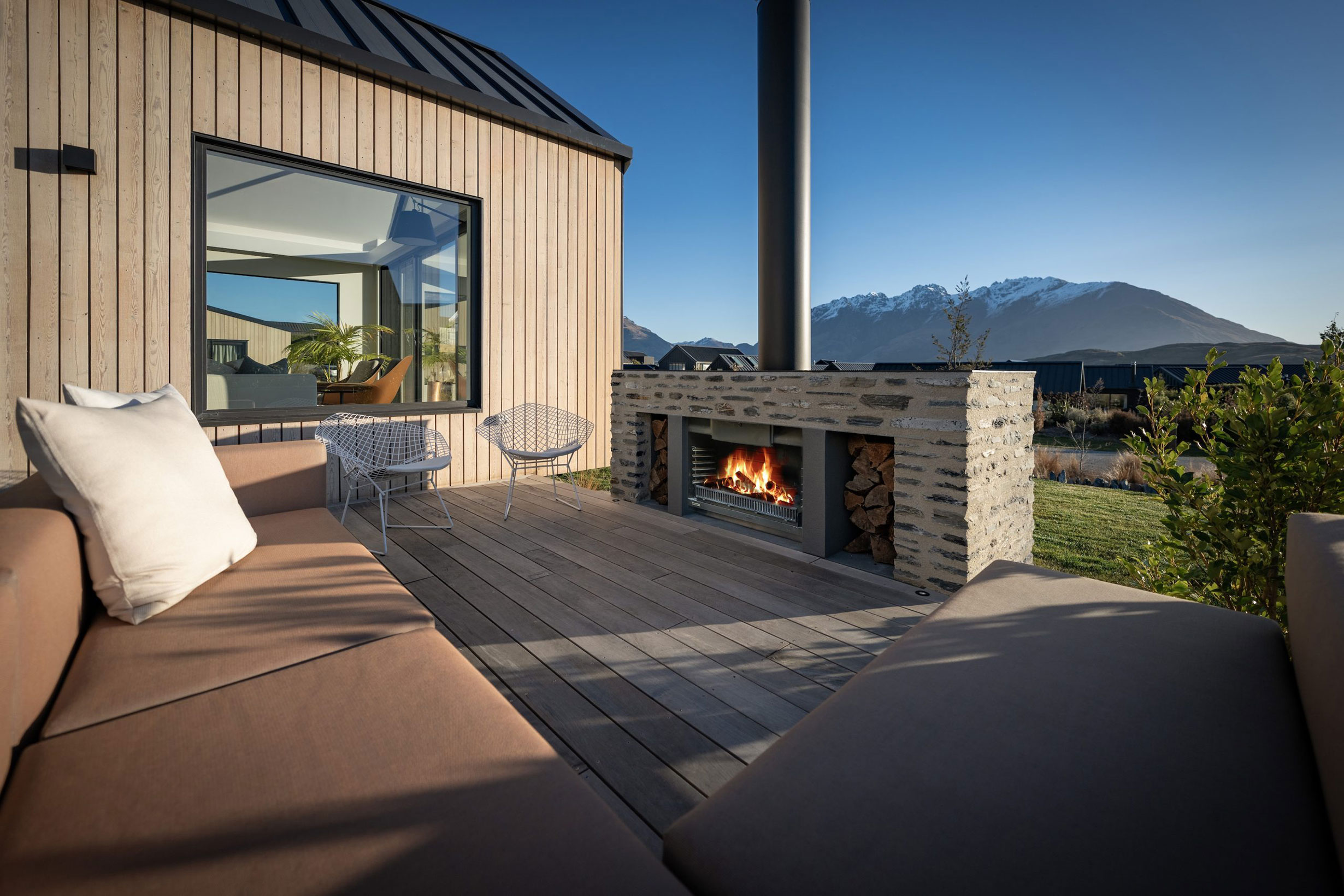 Indoor outdoor living in Queenstown